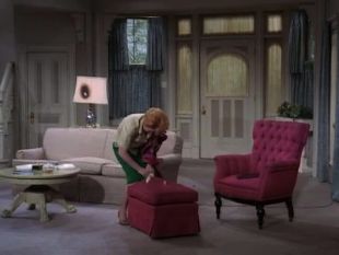 The Lucy Show : Lucy Decides to Redecorate