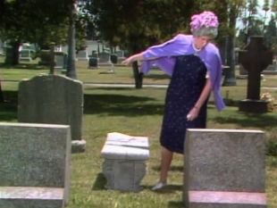 Mama's Family : A Grave Mistake
