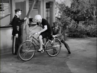 I Love Lucy : Lucy's Bicycle Trip