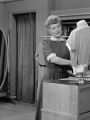 I Love Lucy : Lucy and Ethel Buy the Same Dress