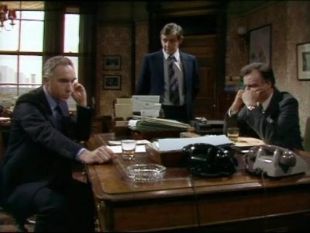 Yes, Minister : The Writing on the Wall