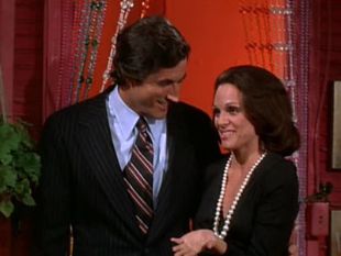 The Mary Tyler Moore Show : Love Blooms at Hempels