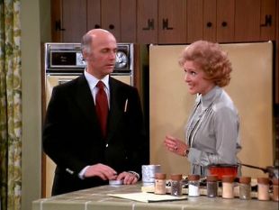 The Mary Tyler Moore Show : What Do You Want to Do When You Produce?