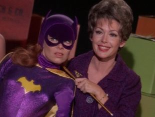 Batman : Nora Clavicle and the Ladies' Crime Club