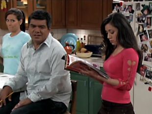 George Lopez : George Helps Angie's Wha-Positive Self Image by Saying, 'You'sta Loca Good'