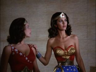 Wonder Woman : Wonder Woman in Hollywood