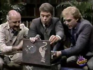 Saturday Night Live : George McGovern; Madness