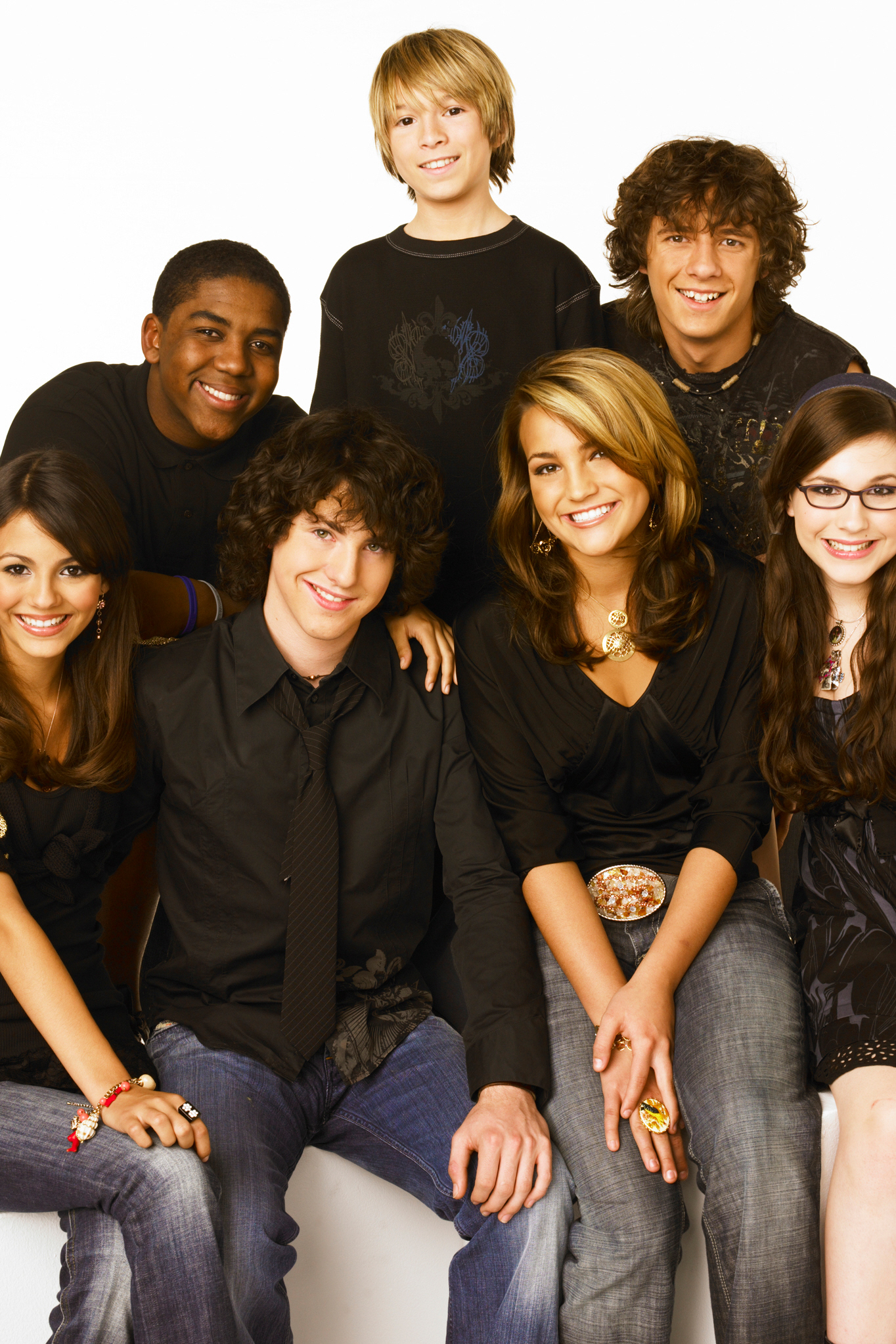 Zoey 101 [TV Series] (2005) - | Synopsis, Characteristics, Moods ...