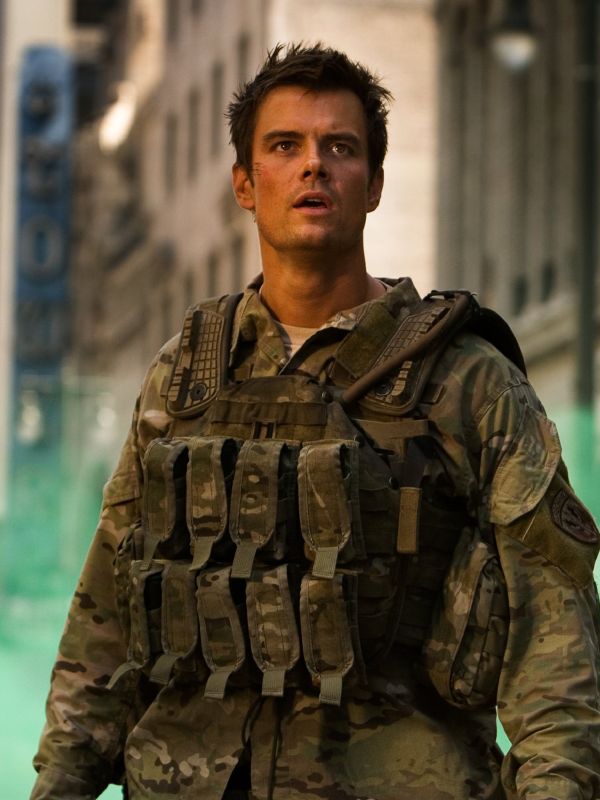 Transformers (2007) Michael Bay Synopsis, Characteristics, Moods