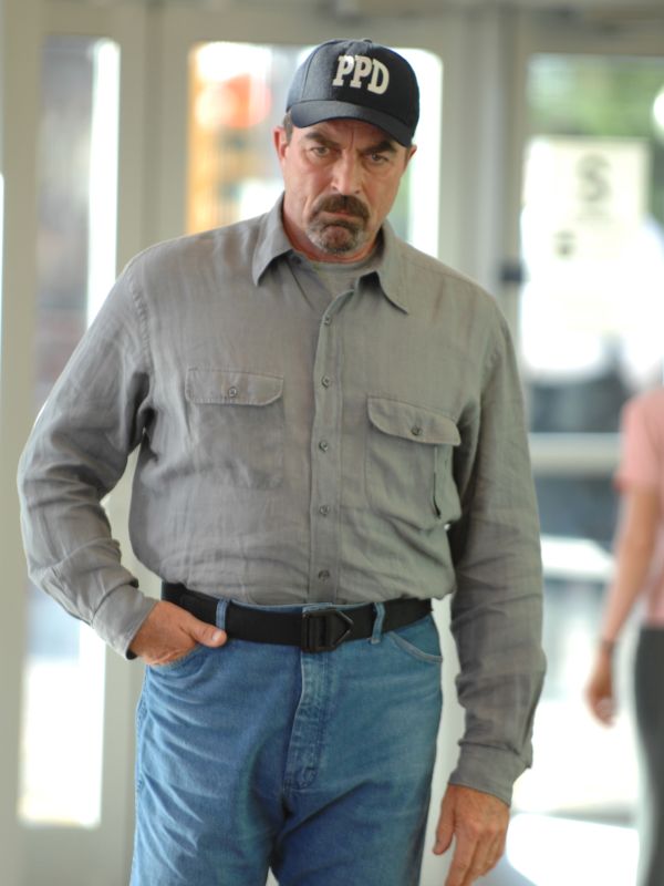 Jesse Stone: Thin Ice (2009) - Robert Harmon | Synopsis ...