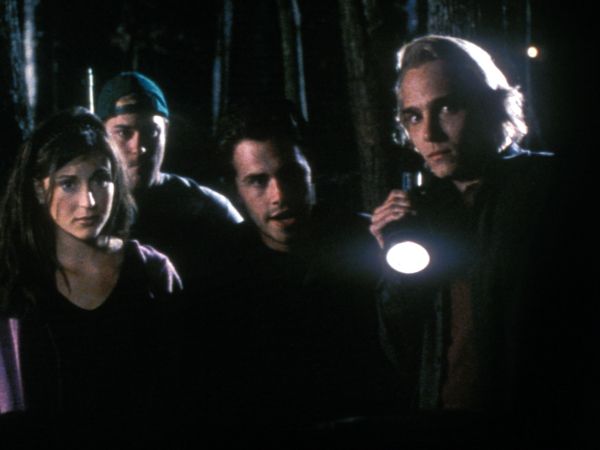 Cabin Fever (2002) Eli Roth Synopsis Characteristics Moods
