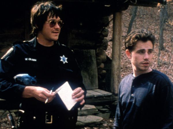 Cabin Fever (2002) - Eli Roth | Synopsis, Characteristics ...