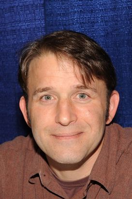 Ilan Mitchell-Smith Biography, Movie Highlights and Ilan Mitchell-Smith Biography, Movie Highlights and