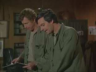 M*A*S*H : For the Good of the Outfit