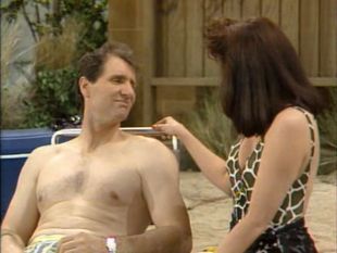Married...With Children : Life's a Beach