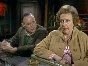All in the Family : Edith's Night Out