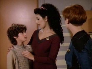 Star Trek: The Next Generation : The Child