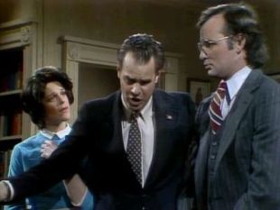 Saturday Night Live : Buck Henry; Bette Midler