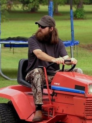 Duck Dynasty : The Grass & the Furious