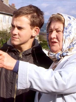 Hetty Wainthropp Investigates : All Stitched Up
