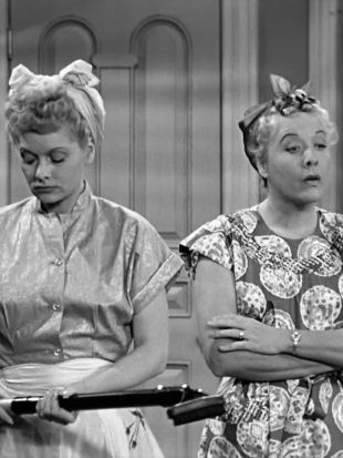 I Love Lucy : Lucy Is Jealous of Girl Singer