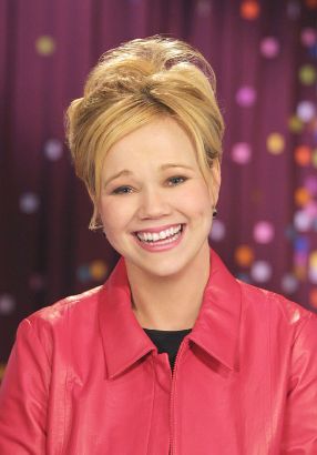 The Caroline Rhea Show [TV Series] (2002) - Debbie Miller | Related ...