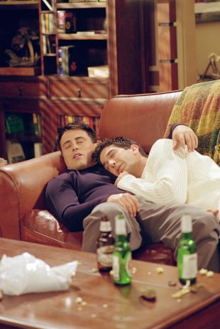 Friends : The One with the Nap Partners